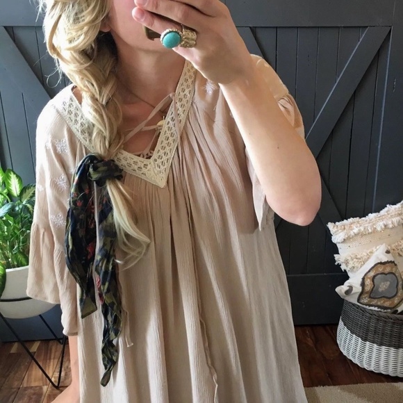 Tops - Embroidered Floral Peasant Boho Tunic Blouse Top